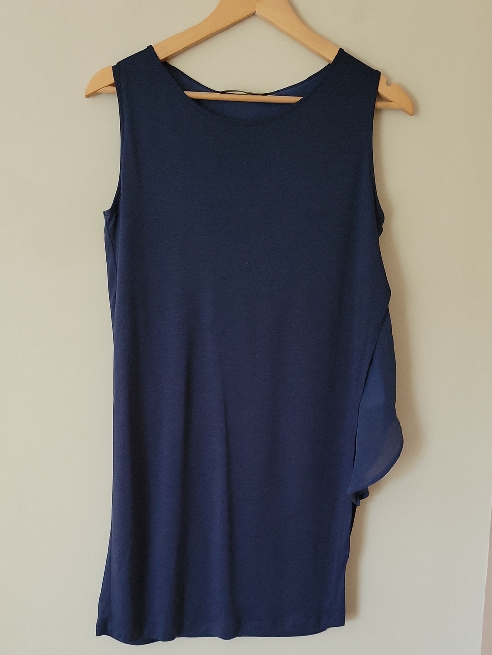 Weekend Max Mara Navy Blue Sleeveless Asymmetrical Silk Blend Minimalist Top M